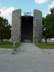 DSC00629 Dachau Catholic Memorial